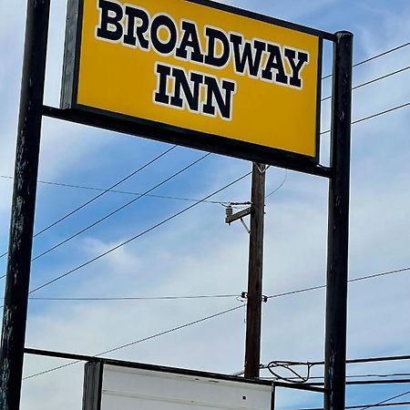 Broadway Inn Motel San Antonio Buitenkant foto